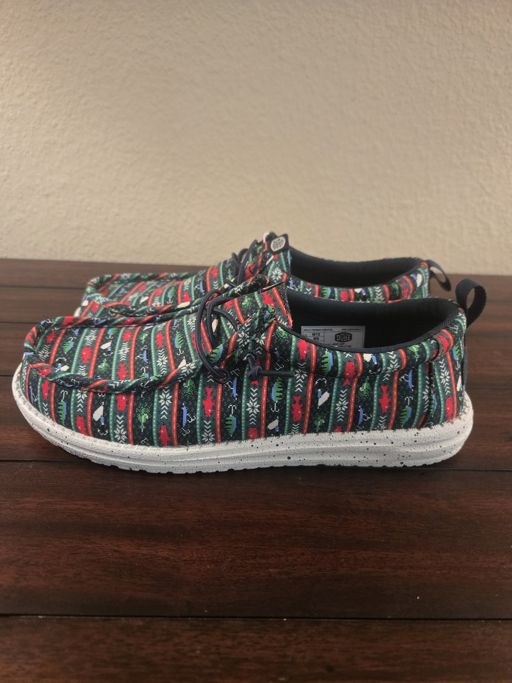 Hey Dude Wally Fishmas Sweater Casual Slip-On Shoes